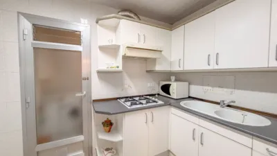 Apartment on Carrer de la Hispanitat photo 8