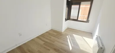 Flat in Carrer del Sindicat photo 24