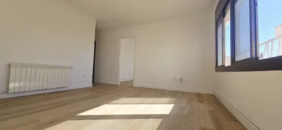 Flat in Carrer del Sindicat photo 3