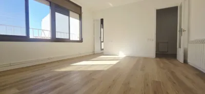 Flat in Carrer del Sindicat photo 10