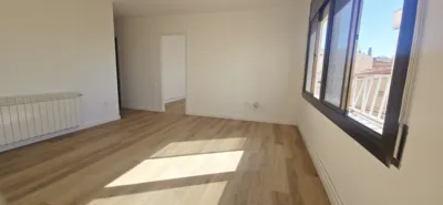 Flat in Carrer del Sindicat photo 5