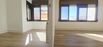 Flat in Carrer del Sindicat photo 6