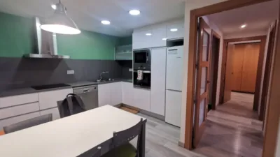 Piso en venta en Carrer d'Emili Grahit, cerca de Carrer de Joaquim Botet i Sisó, Montilivi-Palau (Girona Capital) de 273.000 €