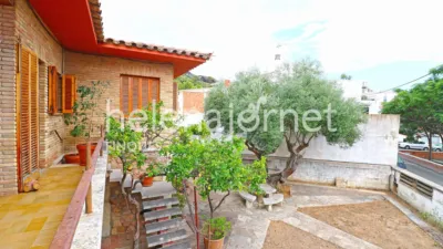 House on Carrer d'Ortiz de la Vega photo 23