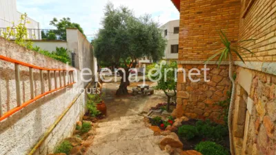 House on Carrer d'Ortiz de la Vega photo 40