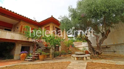 House on Carrer d'Ortiz de la Vega photo 5