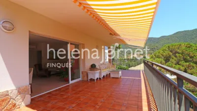 Detached house on Carrer del Ponent photo 13