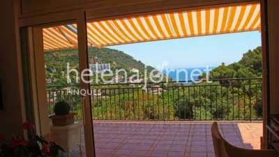 Detached house on Carrer del Ponent photo 14