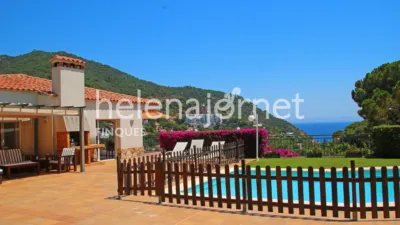 Detached house on Carrer del Ponent photo 4