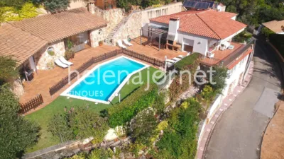 Detached house on Carrer del Ponent photo 46
