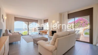 Single-family home on Carrer de Margarida Wirsing i Bordas photo 10