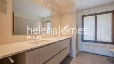 Single-family home on Carrer de Margarida Wirsing i Bordas photo 21