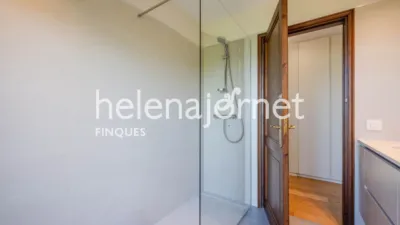 Single-family home on Carrer de Margarida Wirsing i Bordas photo 32