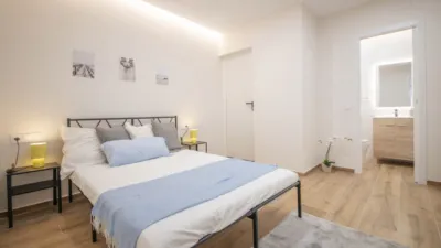 Piso en venta en Carrer de la Mare Eterna, cerca de Carrer del Foc Follet, El Bon Pastor (Distrito Sant Andreu. Barcelona Capital) de 129.000 €