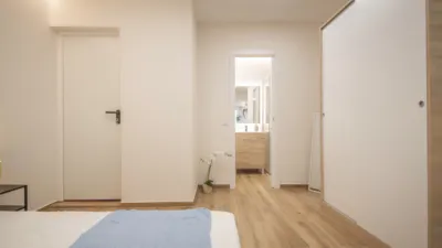 Piso en venta en Carrer de la Mare Eterna, cerca de Carrer del Foc Follet, El Bon Pastor (Distrito Sant Andreu. Barcelona Capital) de 129.000 €