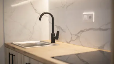 Piso en venta en Carrer de la Mare Eterna, cerca de Carrer del Foc Follet, El Bon Pastor (Distrito Sant Andreu. Barcelona Capital) de 129.000 €
