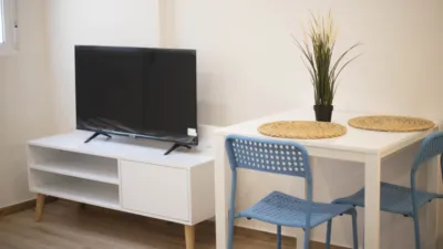 Piso en venta en Carrer de la Mare Eterna, cerca de Carrer del Foc Follet, El Bon Pastor (Distrito Sant Andreu. Barcelona Capital) de 129.000 €
