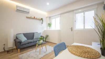 Piso en venta en Carrer de la Mare Eterna, cerca de Carrer del Foc Follet, El Bon Pastor (Distrito Sant Andreu. Barcelona Capital) de 129.000 €