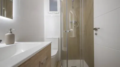 Piso en venta en Carrer de l'Empordà, Pubilla Cases (L'Hospitalet de Llobregat) de 199.000 €