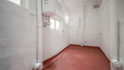 Piso en venta en Carrer de l'Empordà, Pubilla Cases (L'Hospitalet de Llobregat) de 199.000 €