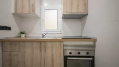 Piso en venta en Carrer de l'Empordà, Pubilla Cases (L'Hospitalet de Llobregat) de 199.000 €