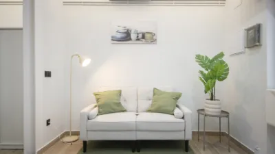 Studio at Carrer de Llavià i Serra, 18 photo 10