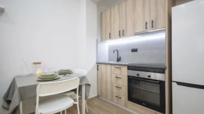 Studio at Carrer de Llavià i Serra, 18 photo 9