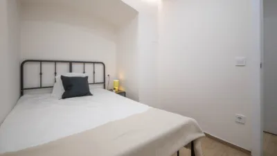 Apartment on Avinguda de la Riera de Cassoles photo 15