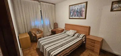 Piso en venta en Avinguda de Mònaco, Montigalà-Sant Crist (Badalona) de 199.000 €