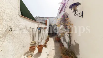 House on Carrer d'Osca photo 21