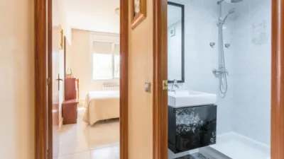 Flat on Carrer de Cebrià Cabané photo 22