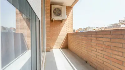 Flat on Carrer de Cebrià Cabané photo 14