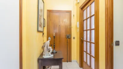 Flat on Carrer de Cebrià Cabané photo 18