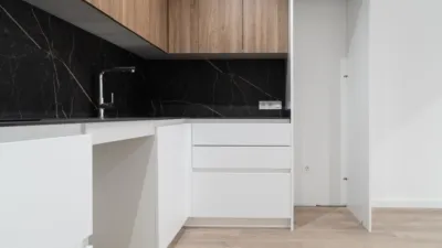 Flat in Passatge de Jonqueres photo 3