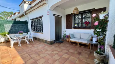 Semi-detached chalet at Carrer de Ventolà, 21 photo 3