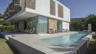 Chalet unifamiliar en venta en Calle Cabo de Plata - Más