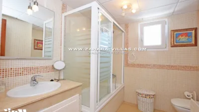 Semi-detached house on Calle Tahona photo 20