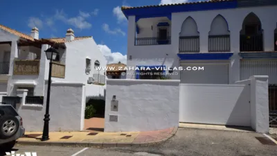 Semi-detached house on Calle Tahona photo 2