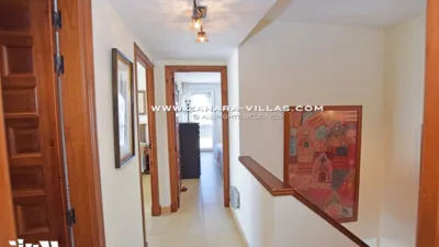 Semi-detached house on Calle Tahona photo 19