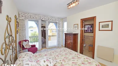 Semi-detached house on Calle Tahona photo 13