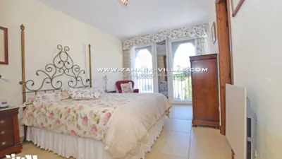 Semi-detached house on Calle Tahona photo 12