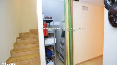 Semi-detached house on Calle Tahona photo 49