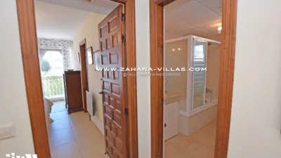 Semi-detached house on Calle Tahona photo 22