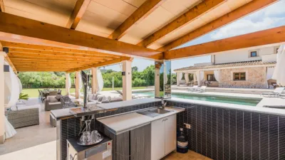 Villa in Mal Pas photo 10