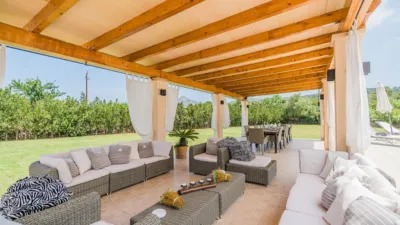 Villa in Mal Pas photo 18