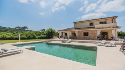 Villa in Mal Pas photo 9