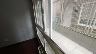 Piso en venta en Calle de Asturias, 10, cerca de Travesía de Vigo, Fátima-Travesía de Vigo-San Xoán (Distrito Casco Urbano. Vigo) de 234.000 €