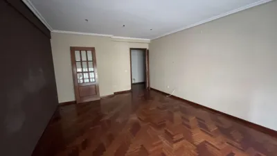Piso en venta en Calle de Asturias, 10, cerca de Travesía de Vigo, Fátima-Travesía de Vigo-San Xoán (Distrito Casco Urbano. Vigo) de 234.000 €