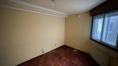Piso en venta en Calle de Asturias, 10, cerca de Travesía de Vigo, Fátima-Travesía de Vigo-San Xoán (Distrito Casco Urbano. Vigo) de 234.000 €