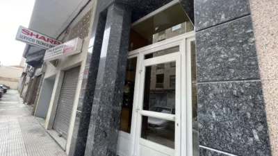 Piso en venta en Calle de Asturias, 10, cerca de Travesía de Vigo, Fátima-Travesía de Vigo-San Xoán (Distrito Casco Urbano. Vigo) de 234.000 €